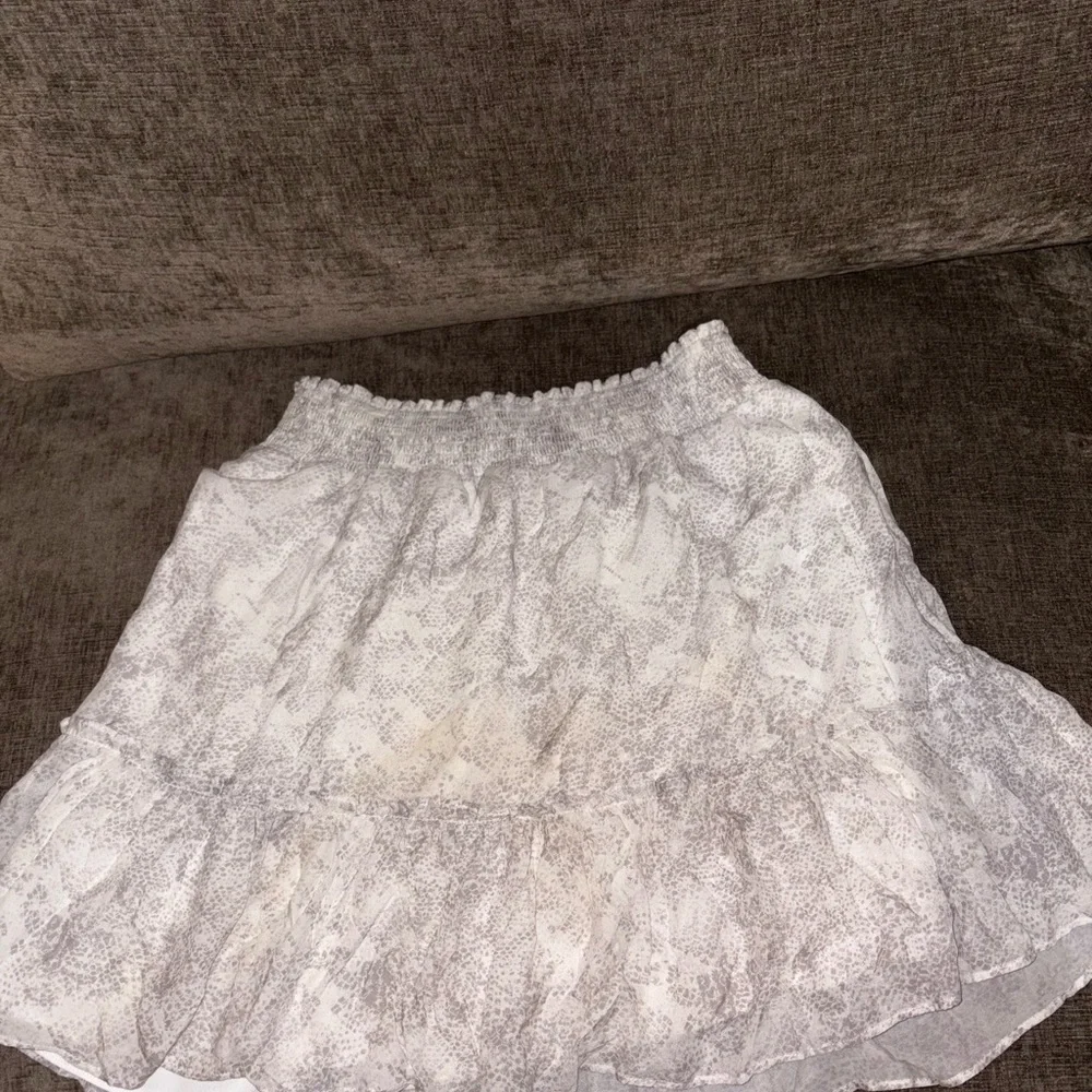 Intermix Silk Ruffle Mini Skirt White Gray Size Small Feminine Flowy